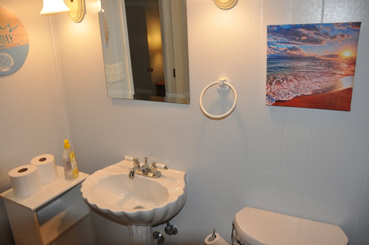 Beach Ya To IT A Short Walk to The Beach | Photo 19