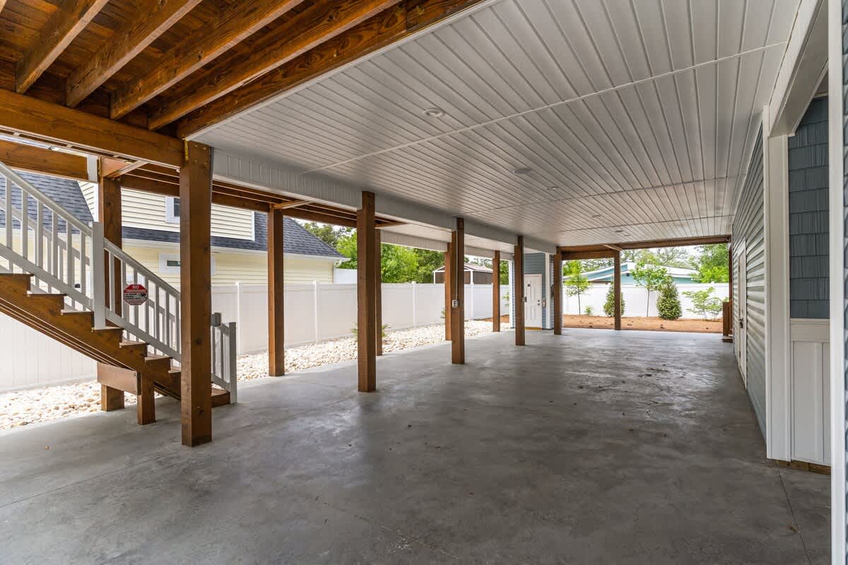 Surf Shack | Photo 12