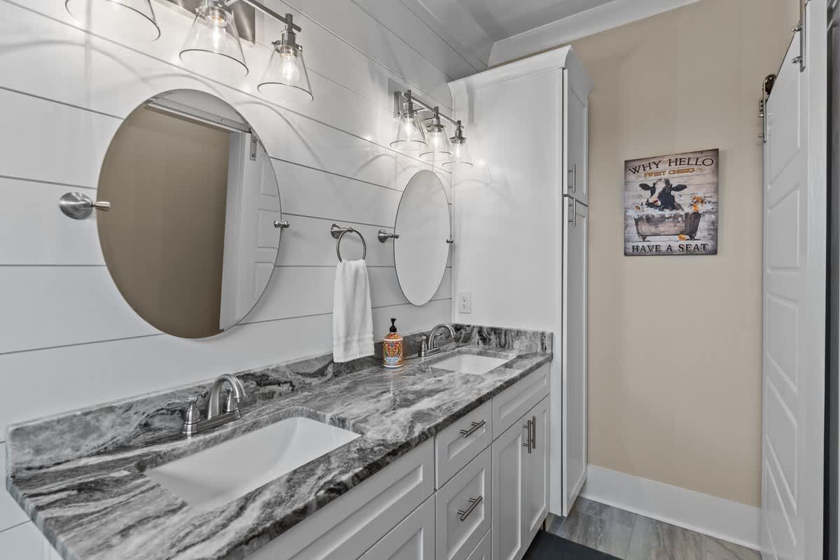 Surf Shack | Photo 25