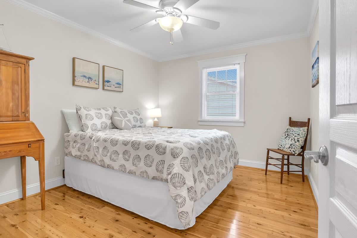 2nd BR has Queen bed with desk for quiet work space