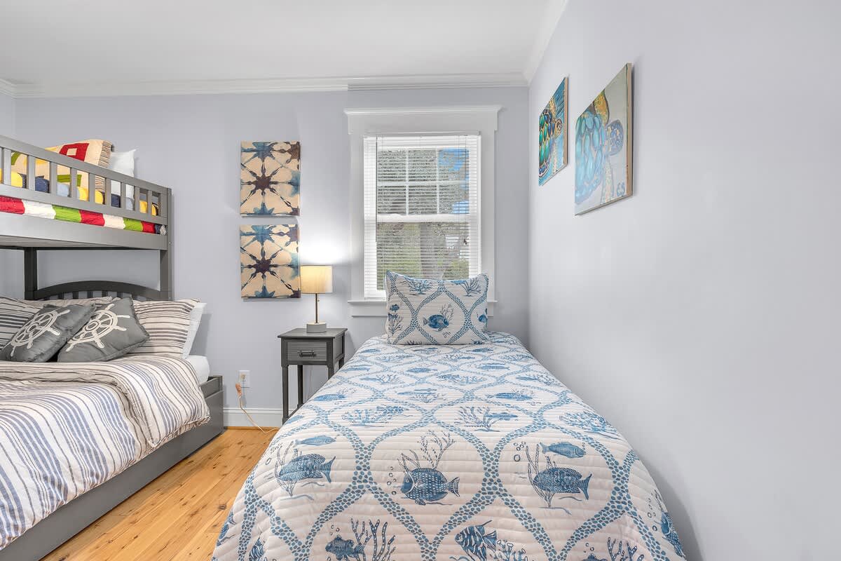 OHANA House OKI 3BR 2BA steps to the beach | Photo 16