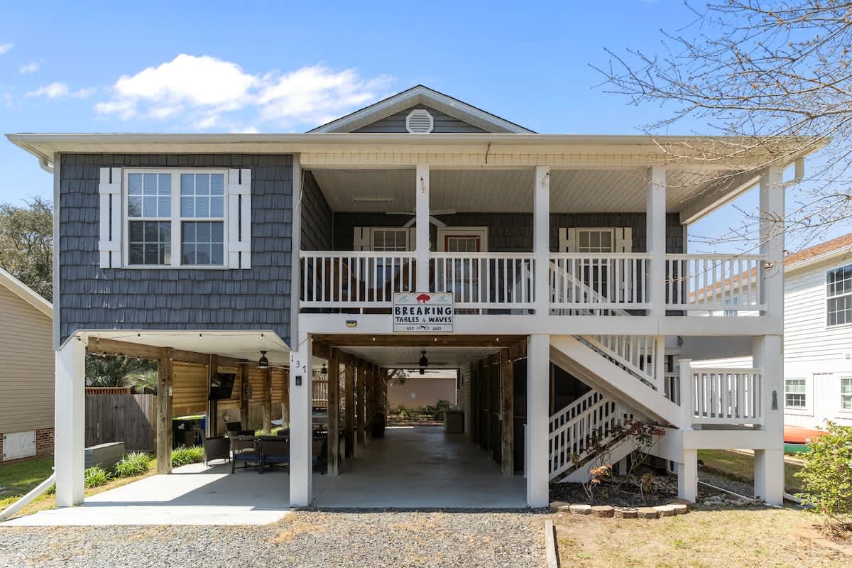 Breaking Tables Waves