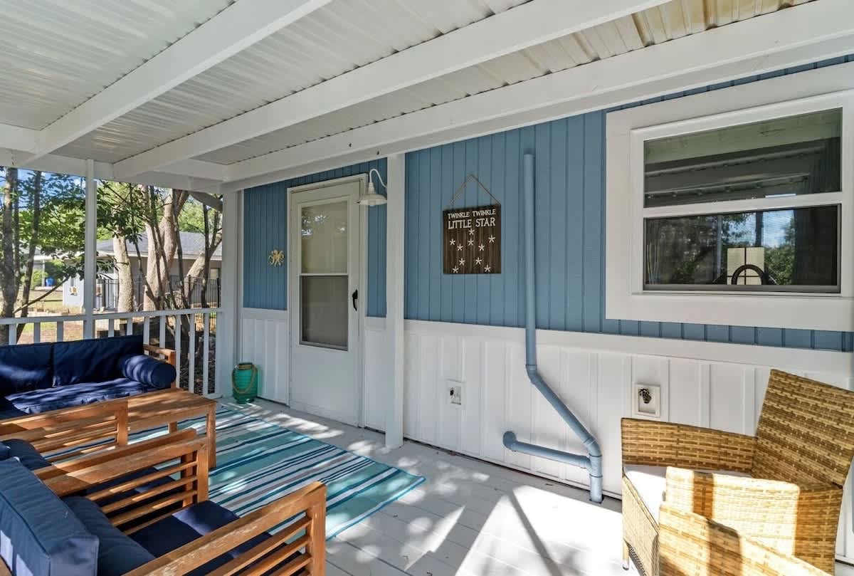 Family Beach Retreat Dog Friendly Steps to Sand | Photo 11