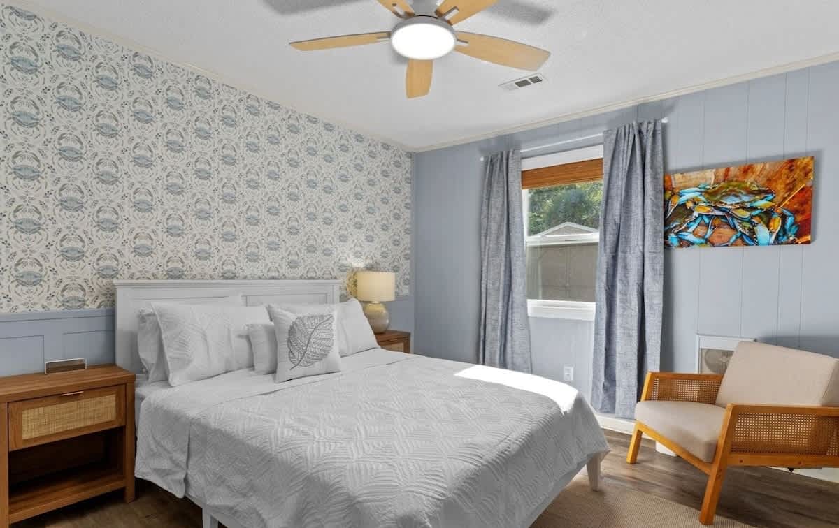 Family Beach Retreat Dog Friendly Steps to Sand | Photo 26