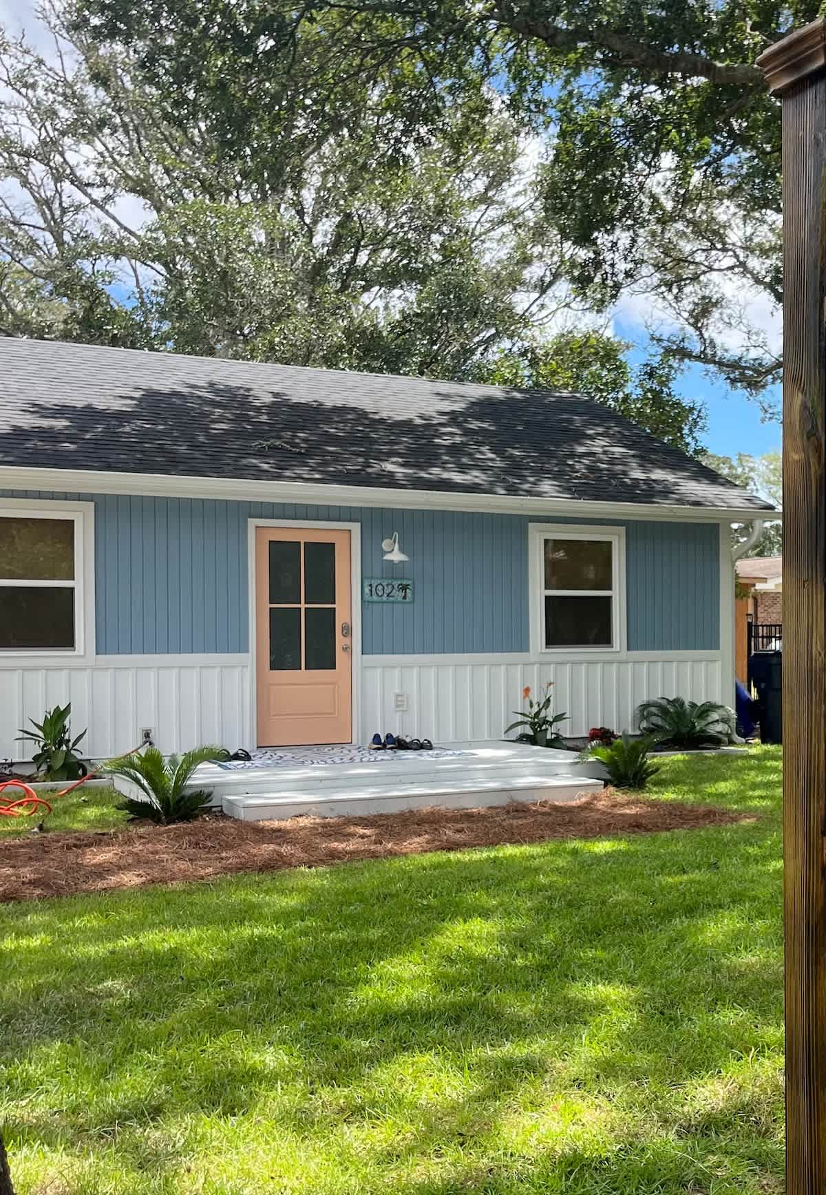 Family Beach Retreat Dog Friendly Steps to Sand