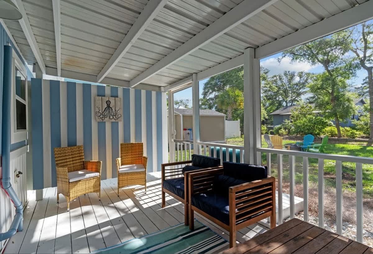 Family Beach Retreat Dog Friendly Steps to Sand | Photo 3