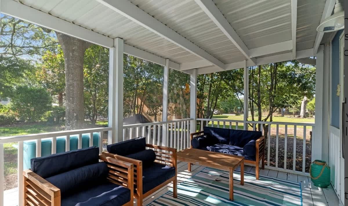 Family Beach Retreat Dog Friendly Steps to Sand | Photo 20