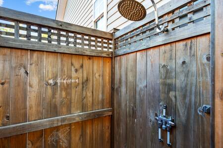 The Cheeky Tiki Dog Friendly | Photo 20