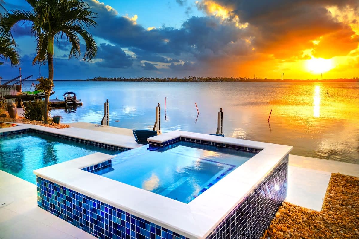 Into the Blues — Oceanfront Beach House with Pool & Boat Dockage, Key West