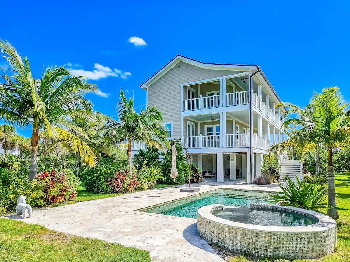 Tideview Haven- 5 bedroom with pool& dock — Key West, FL — vacation rental