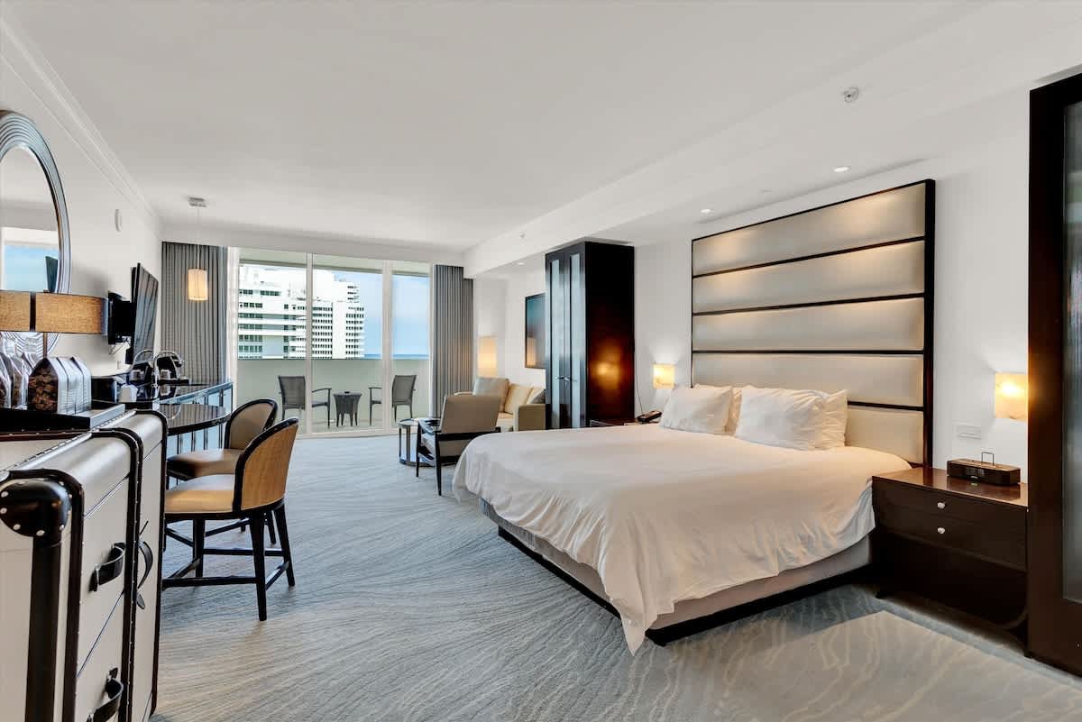 New Listing - Fontainebleau Sorrento Junior Suite — Miami Beach, FL — vacation rental