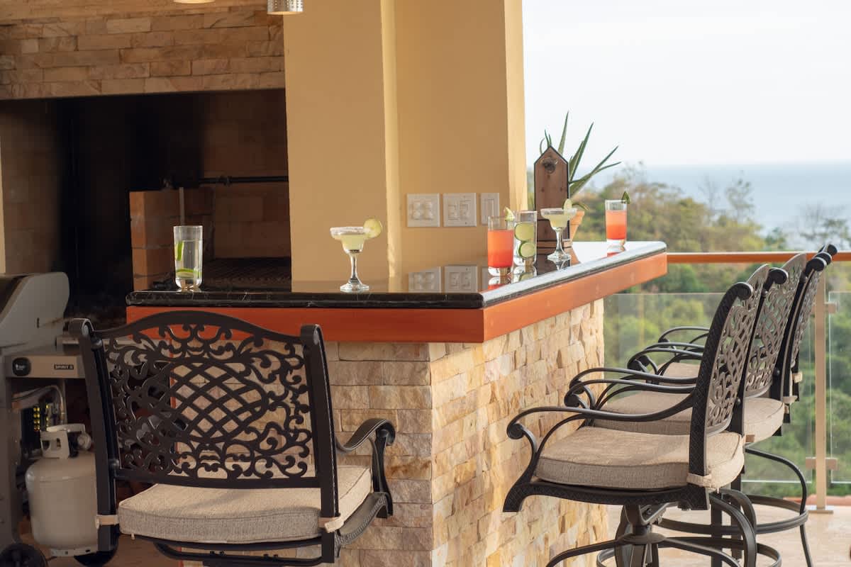 Casa Amarillo Jaco Beach