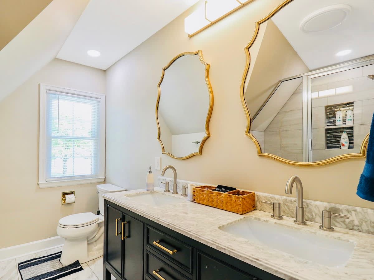 Home on Sunset: Warm, Relaxed, Family Ready