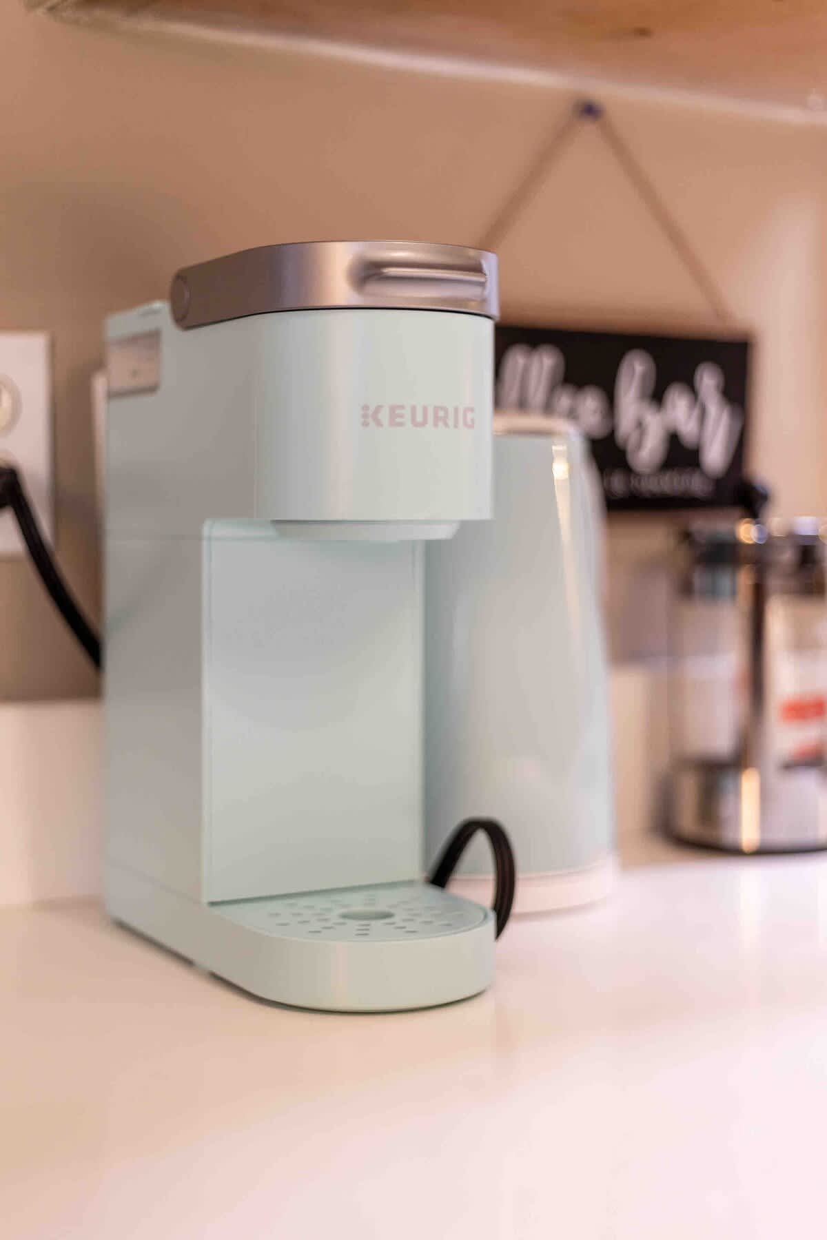 Sunset Hill Cottage: East: Cozy, Modern, Walkable to UNCG