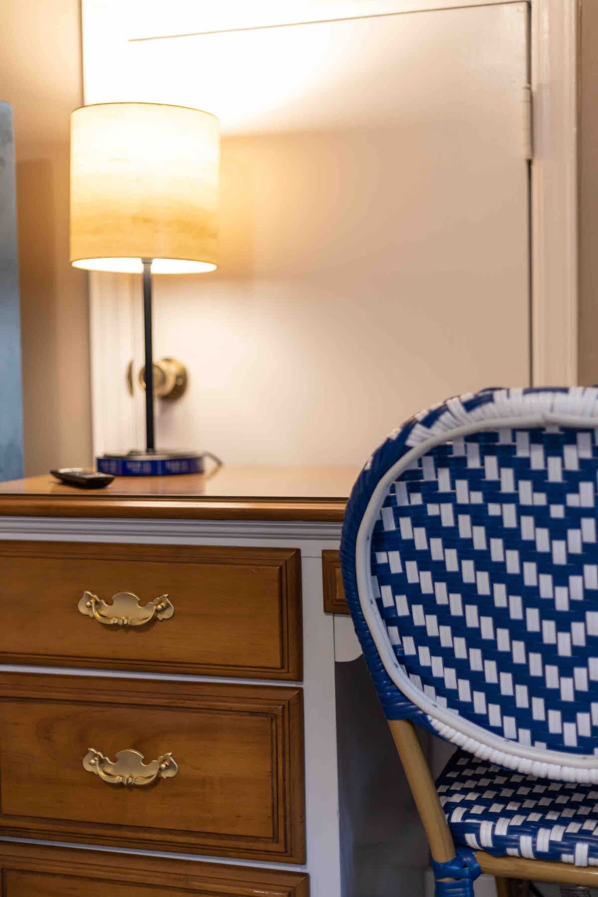 Sunset Hill Cottage: West: Bright & Spacious, Minutes to Downtown