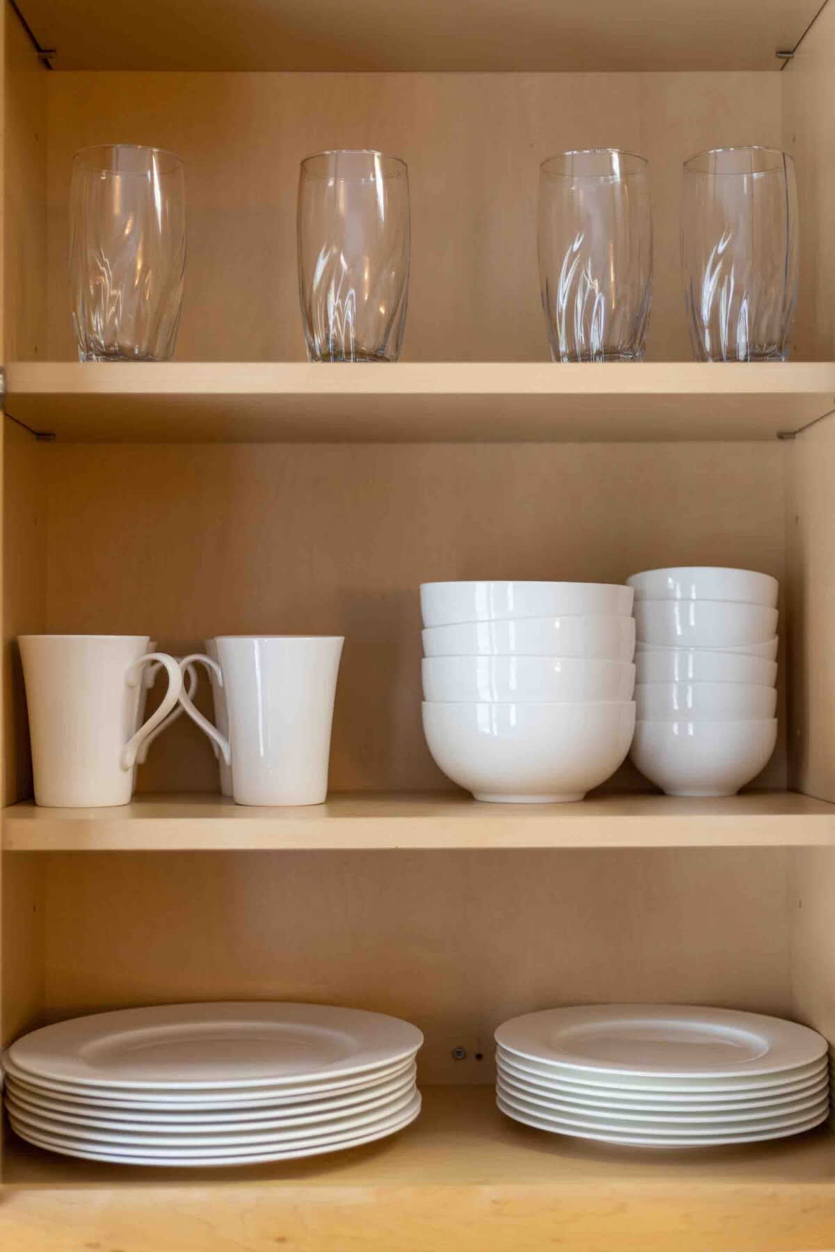 Sunset Hill Cottage: West: Bright & Spacious, Minutes to Downtown