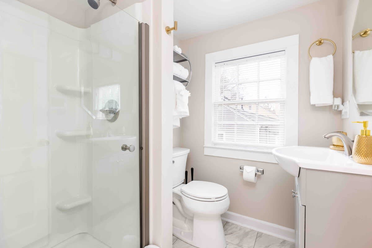 Westwood Retreat: Chic Interiors in a Premier Neighborhood