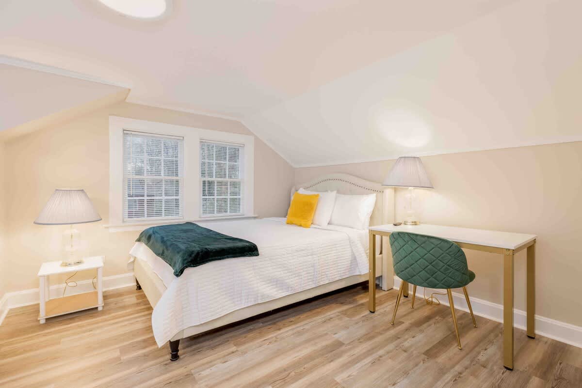 Westwood Retreat: Chic Interiors in a Premier Neighborhood