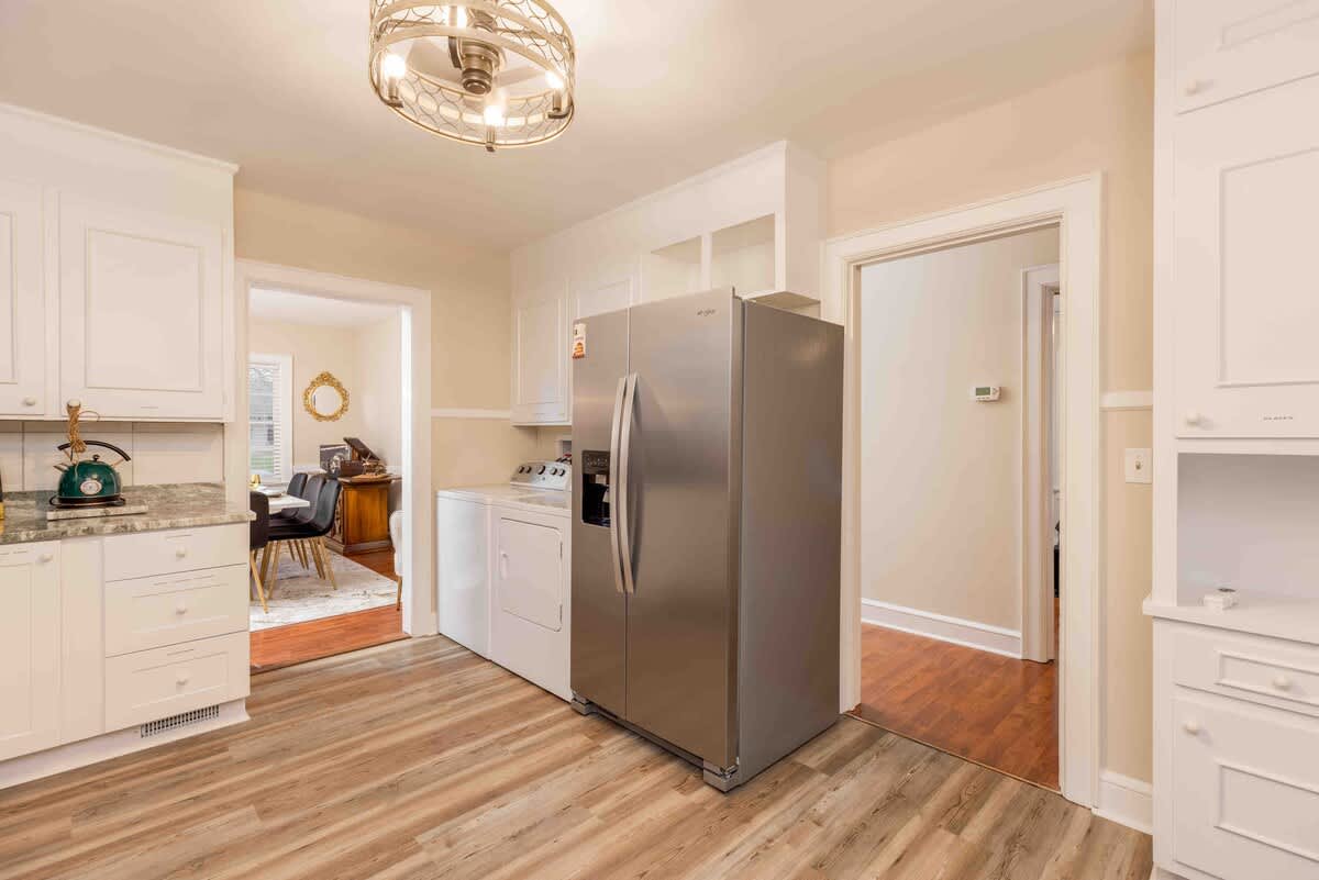 Westwood Retreat: Chic Interiors in a Premier Neighborhood