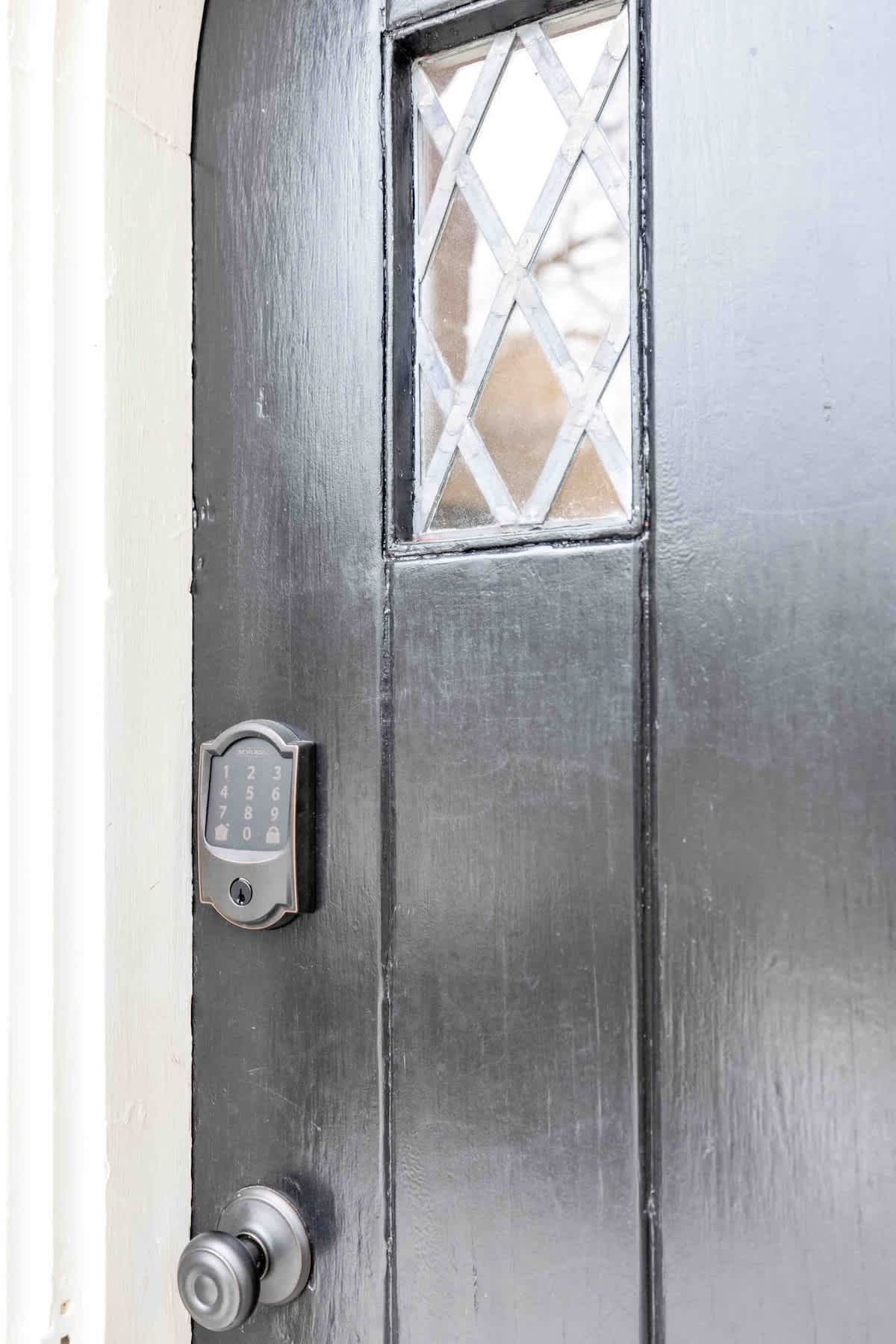 Westwood Retreat: Chic Interiors in a Premier Neighborhood