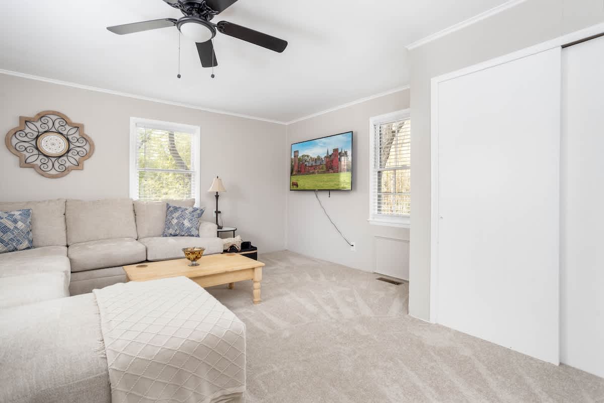 Emerywood Retreat: Chic Interiors in a Premier Neighborhood