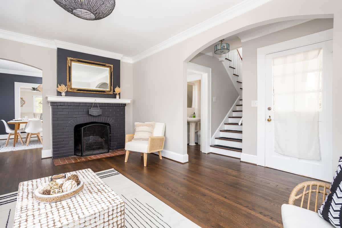 Emerywood Retreat: Chic Interiors in a Premier Neighborhood