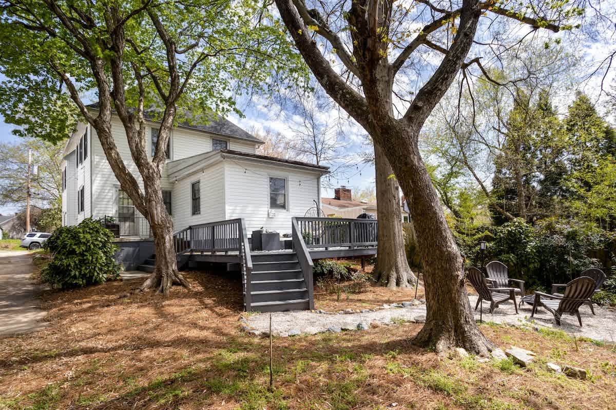 Emerywood Retreat: Chic Interiors in a Premier Neighborhood