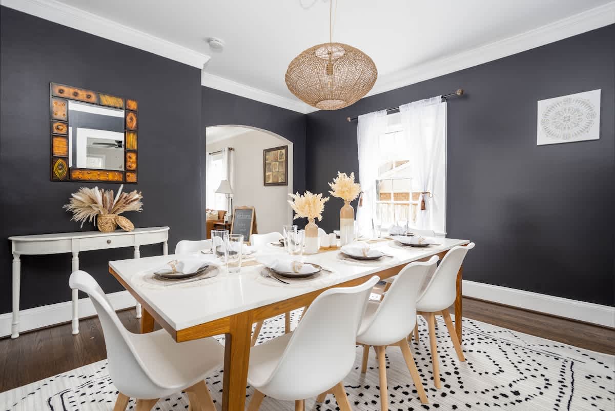 Emerywood Retreat: Chic Interiors in a Premier Neighborhood