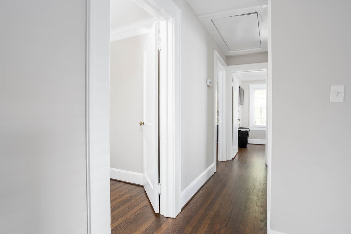 Emerywood Retreat: Chic Interiors in a Premier Neighborhood