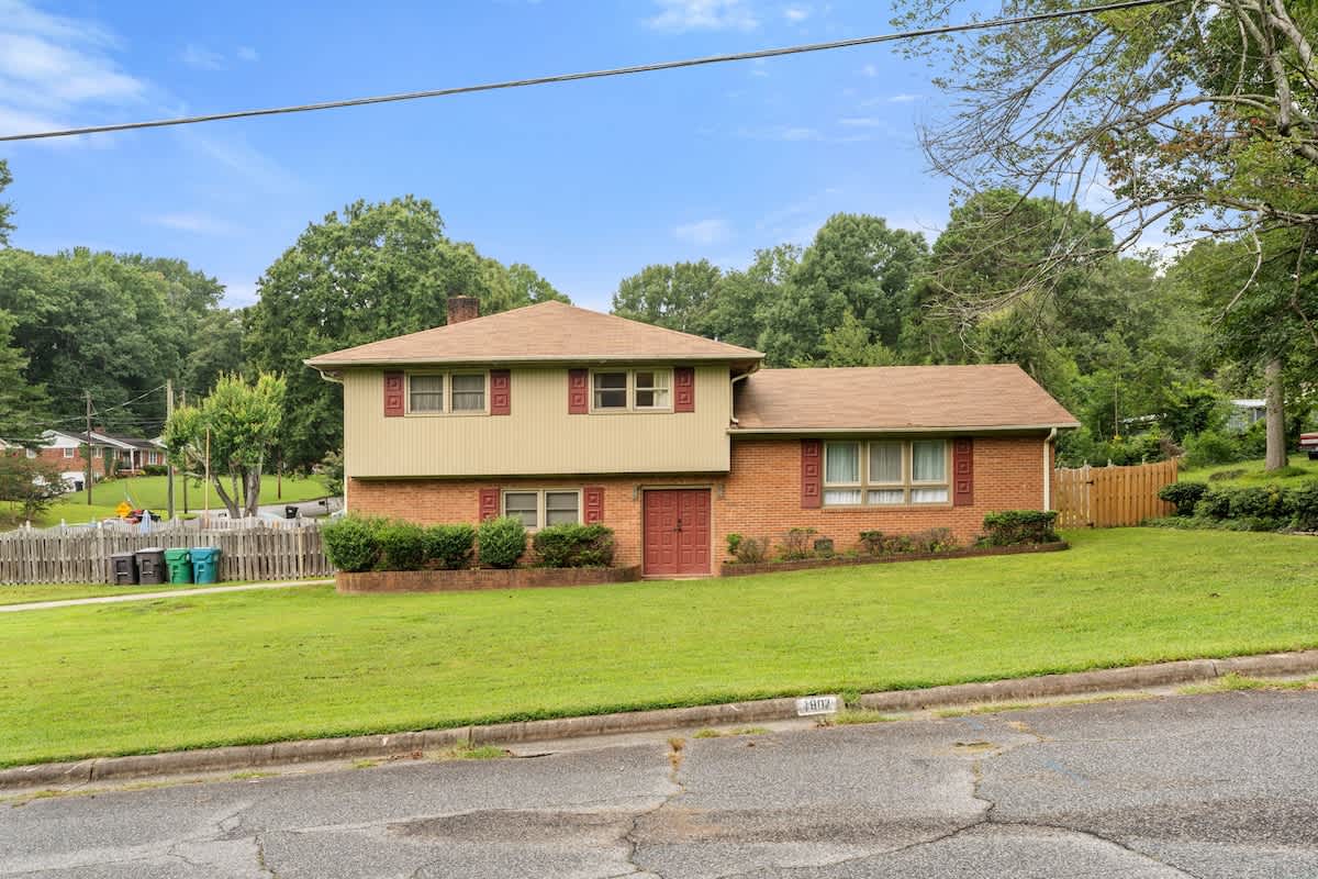 Arden Place Oasis: Private Pool & Serene Outdoor Living