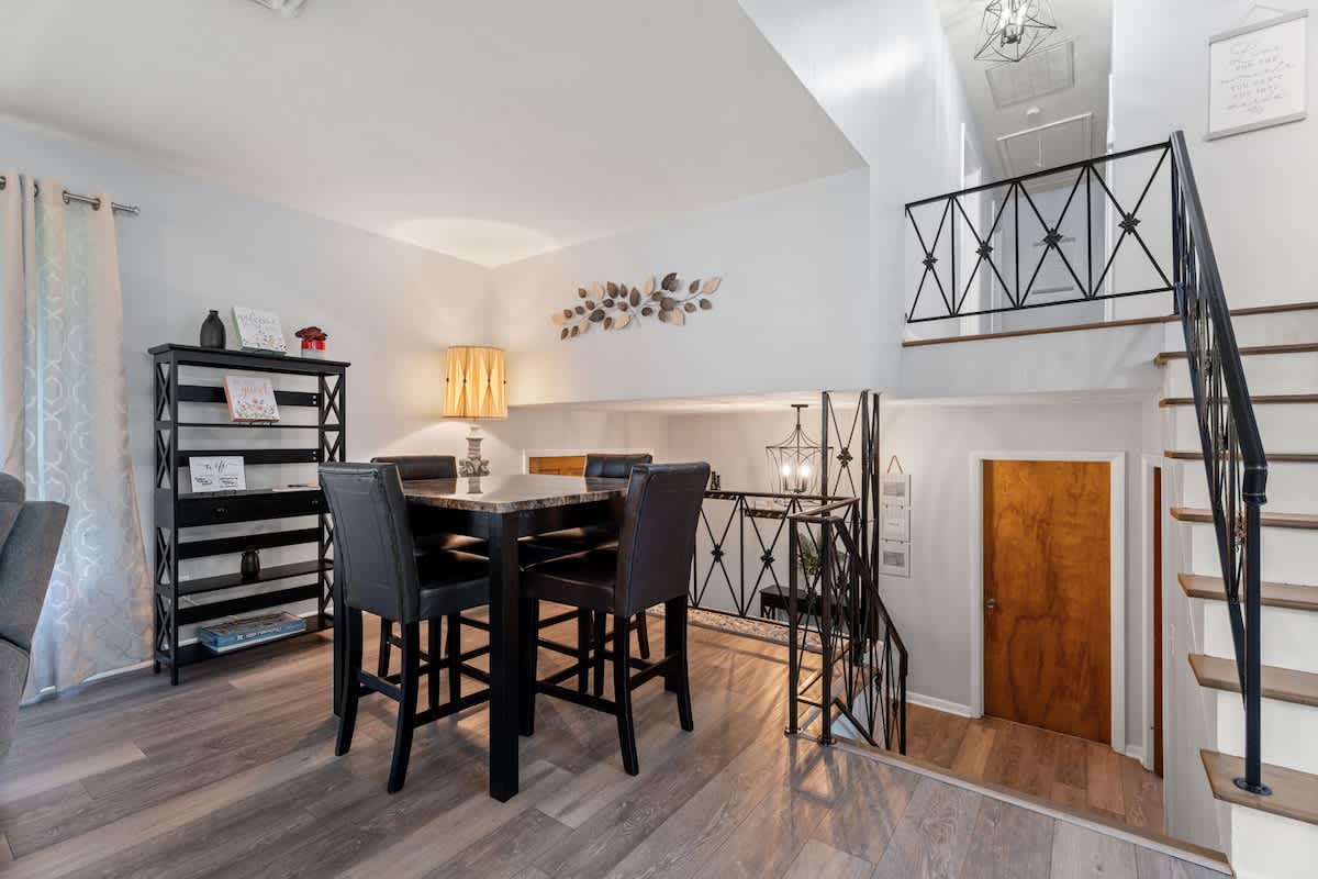 Arden Place Oasis: Private Pool & Serene Outdoor Living