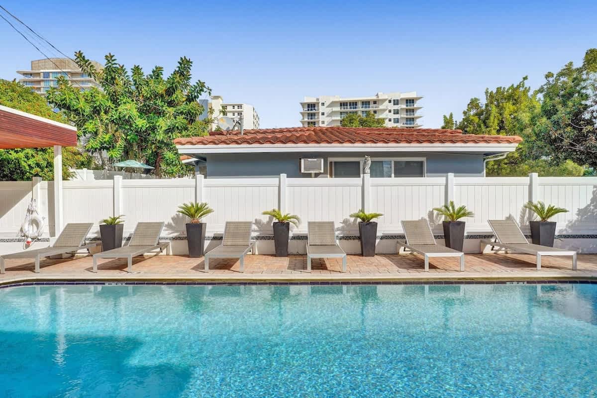 24409af0-4af7-47ac-8f6f-a270a252c9cb