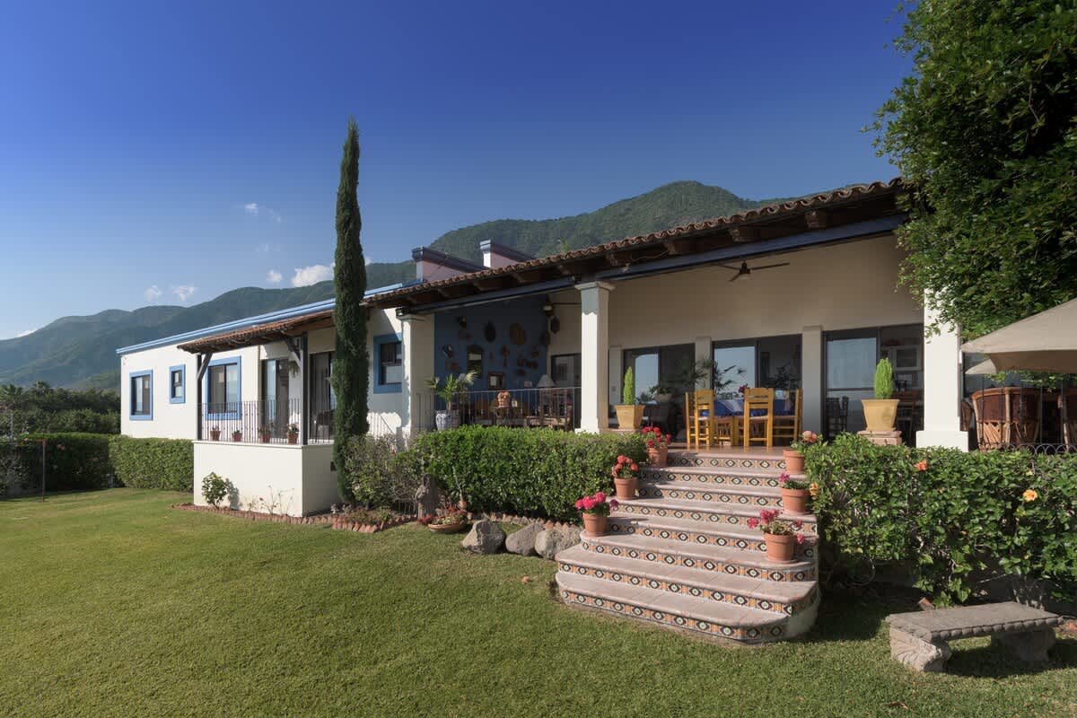 ANANA Casa de los Sueños - Villa with Thermal Water and Views