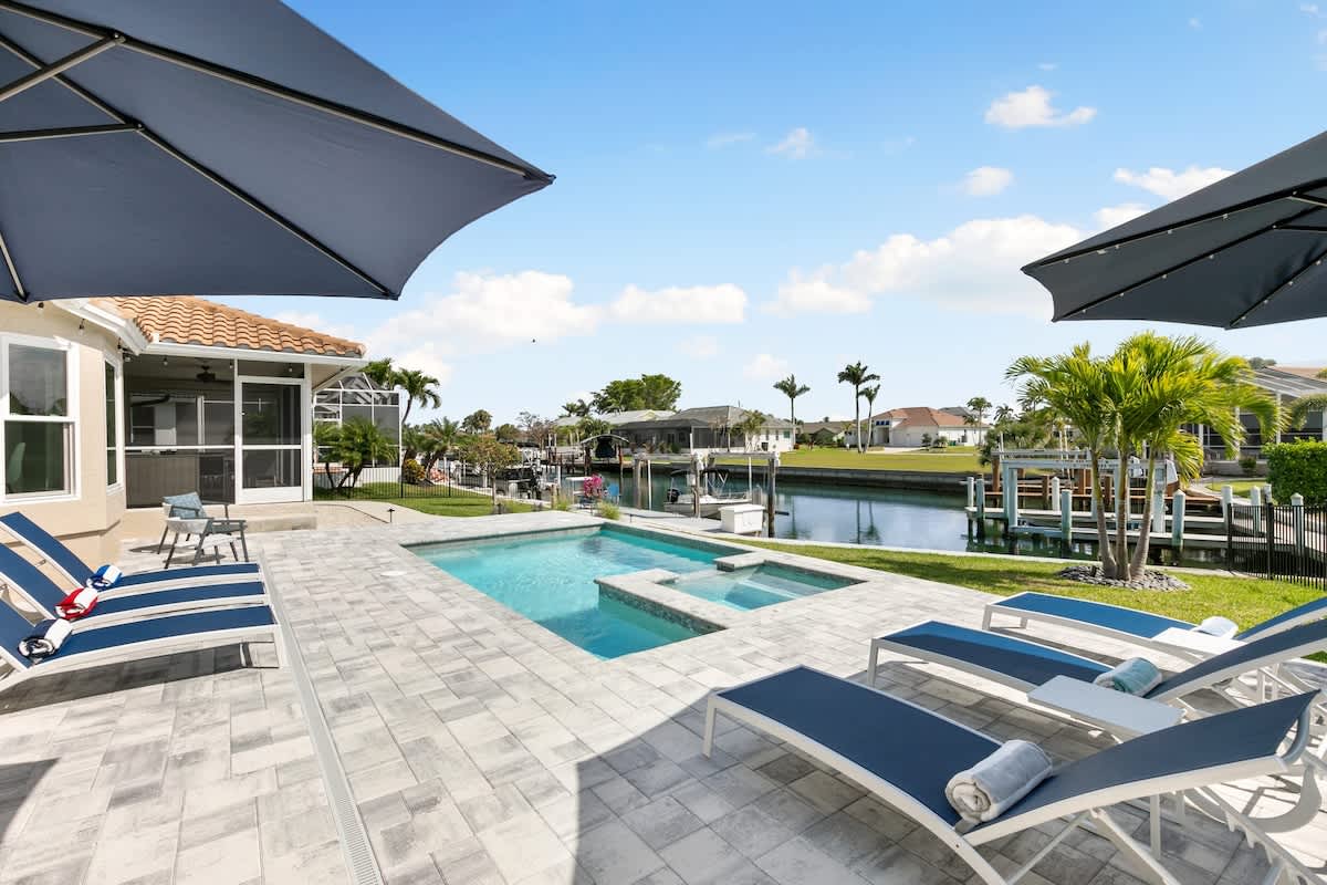 Pristine Home l Salt Water Pool l Hot Tub — Marco Island, FL — vacation rental