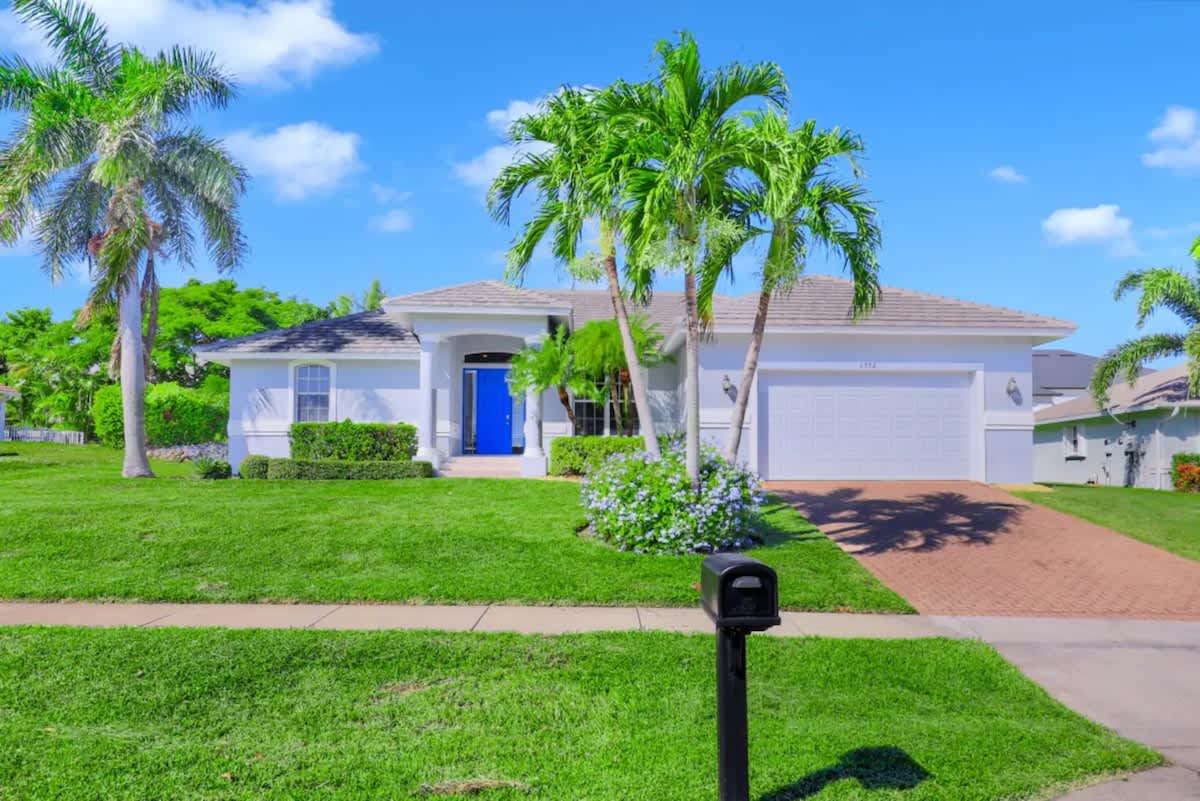 5BR Beach House - Private Pool  Beach Access Incl — Marco Island, FL — vacation rental
