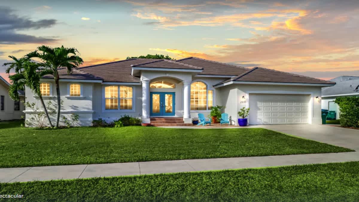 5BR Beach House _ Private Pool _ Beach Access Incl — Marco Island, FL — vacation rental