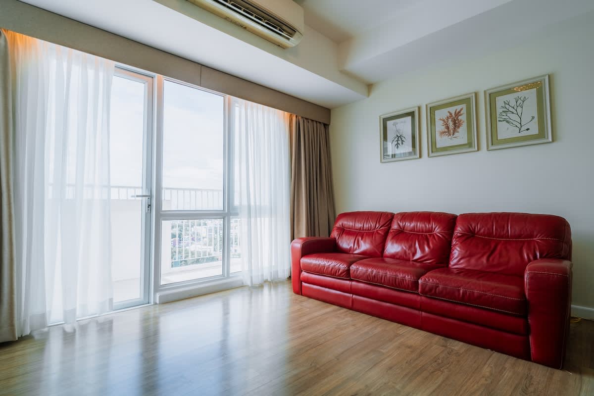 Elegant 2BR with City Views · Abreeza
