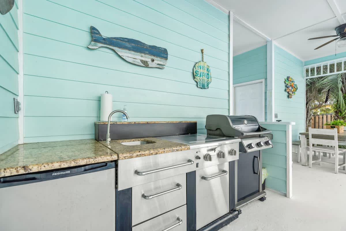3 Min to Beach | Private Pool & Outdoor Kitchen - Picture 40