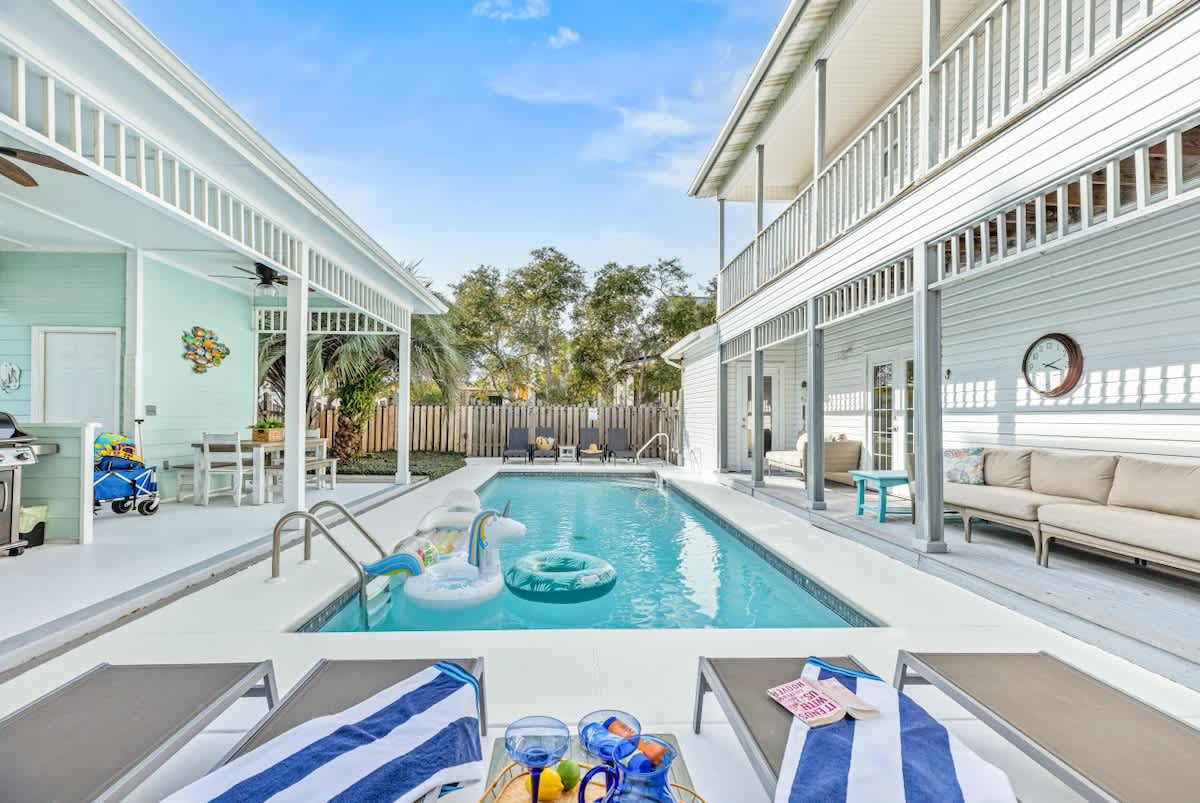 3 Min to Beach | Private Pool & Outdoor Kitchen - Picture 2