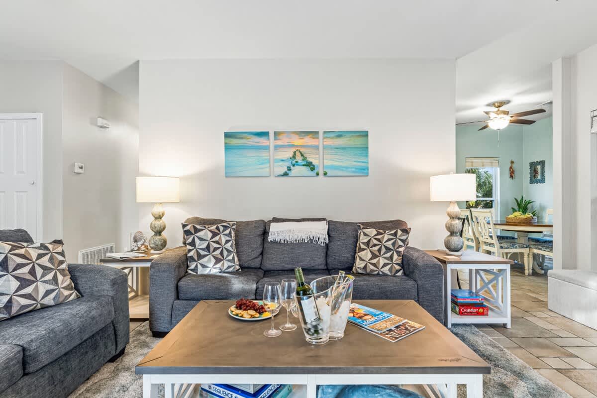 3 Min to Beach | Private Pool & Outdoor Kitchen - Picture 15