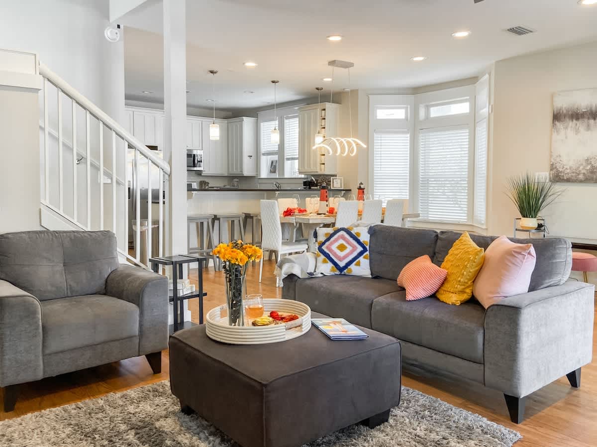 5BR Home w/ Beach Access, Pool, Bikes & Tram