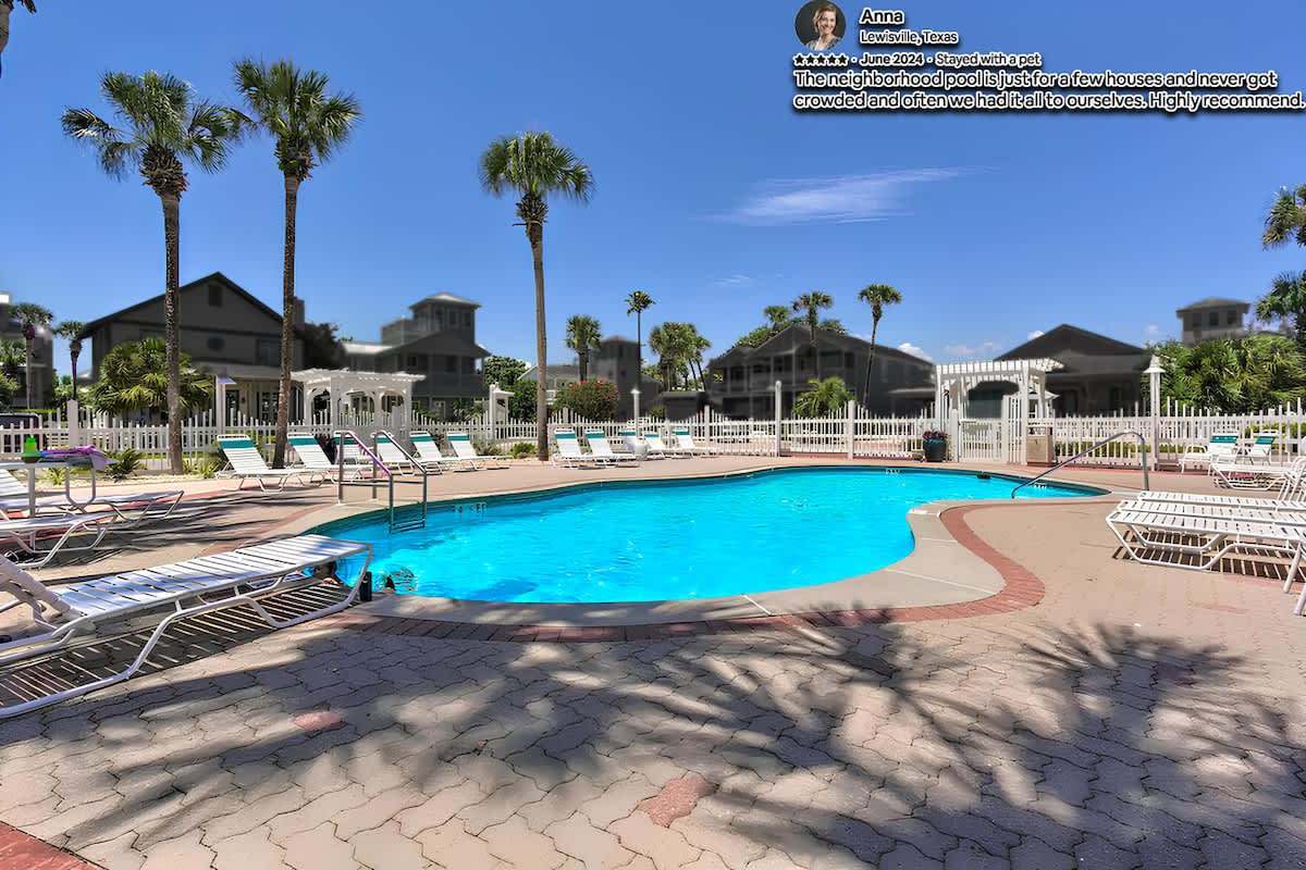 Luxe Home | 4 Min Walk to Crystal Beach & Pool