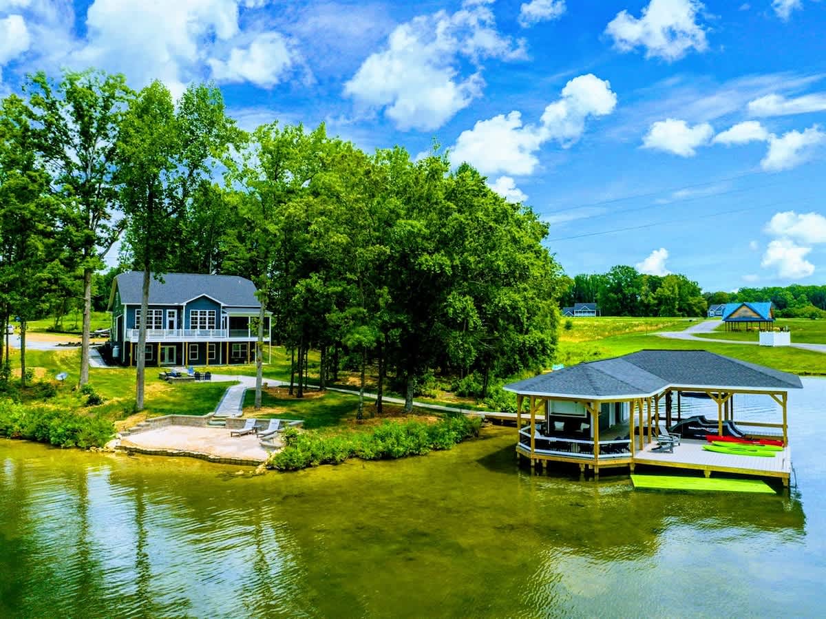 250’ of Lakefront with Boat House & Private Beach — Mineral, VA — vacation rental