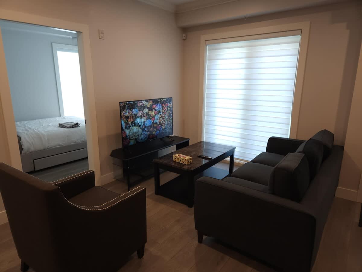 Contemporary Comfort: 2-Bedroom Condo near UBC