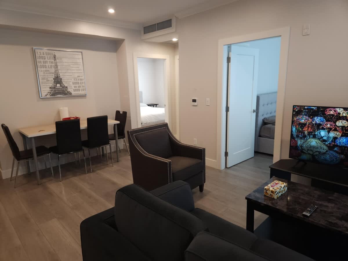 Contemporary Comfort: 2-Bedroom Condo near UBC 2