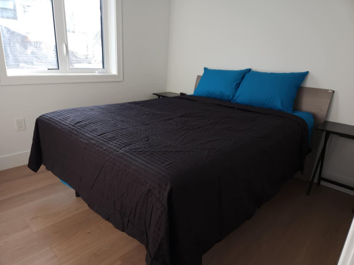 Spacious Sophistication: 2-Bedroom Townhouse 6