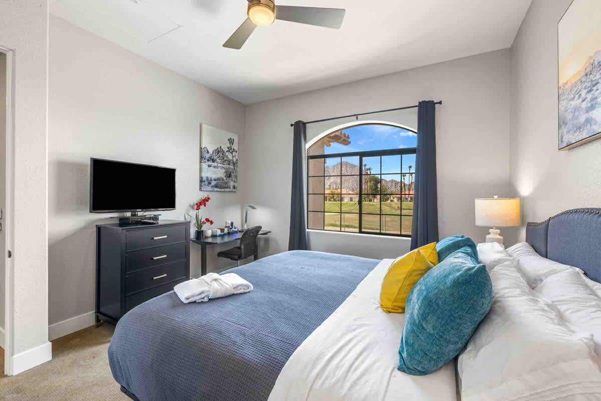 La Quinta 1 BR w Pool Hot Tub, Sleeps 4, Golf View — La Quinta, CA — vacation rental