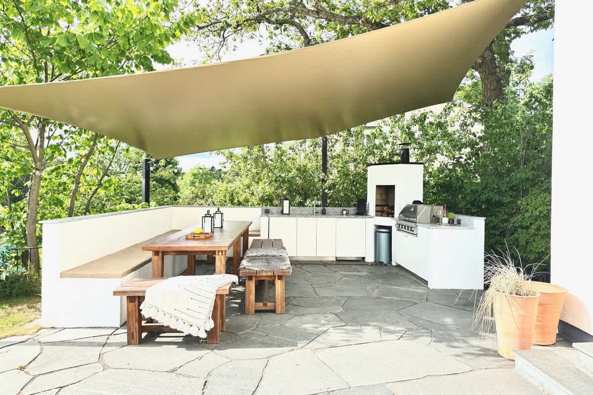 Luxury Villa in Stocksund with Guest House