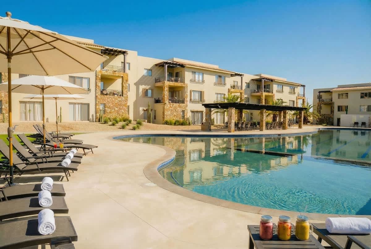 Pet-Friendly Stay Near Swimmable Beach Cabo Arch — El tezal, Baja California Sur — vacation rental