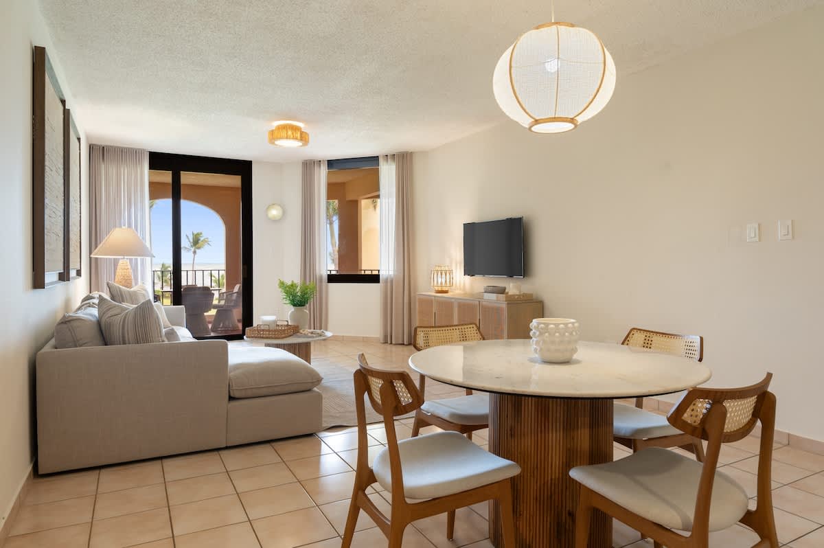 Beachfront Paradise | 2BR Crescent Beach | Seaside